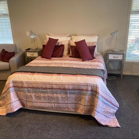 Cambridge Te Awa Rivertrail Bnb Bagian luar foto