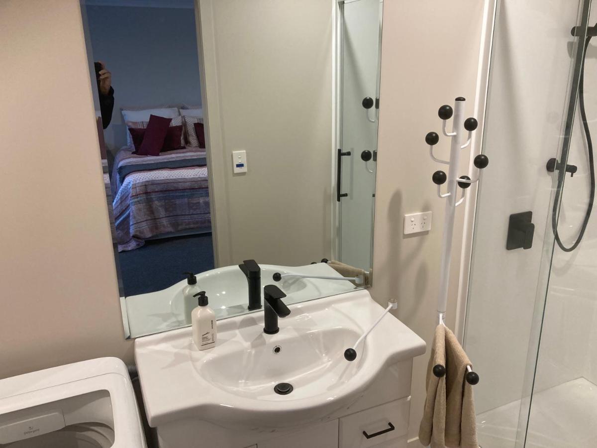 Cambridge Te Awa Rivertrail Bnb Bagian luar foto